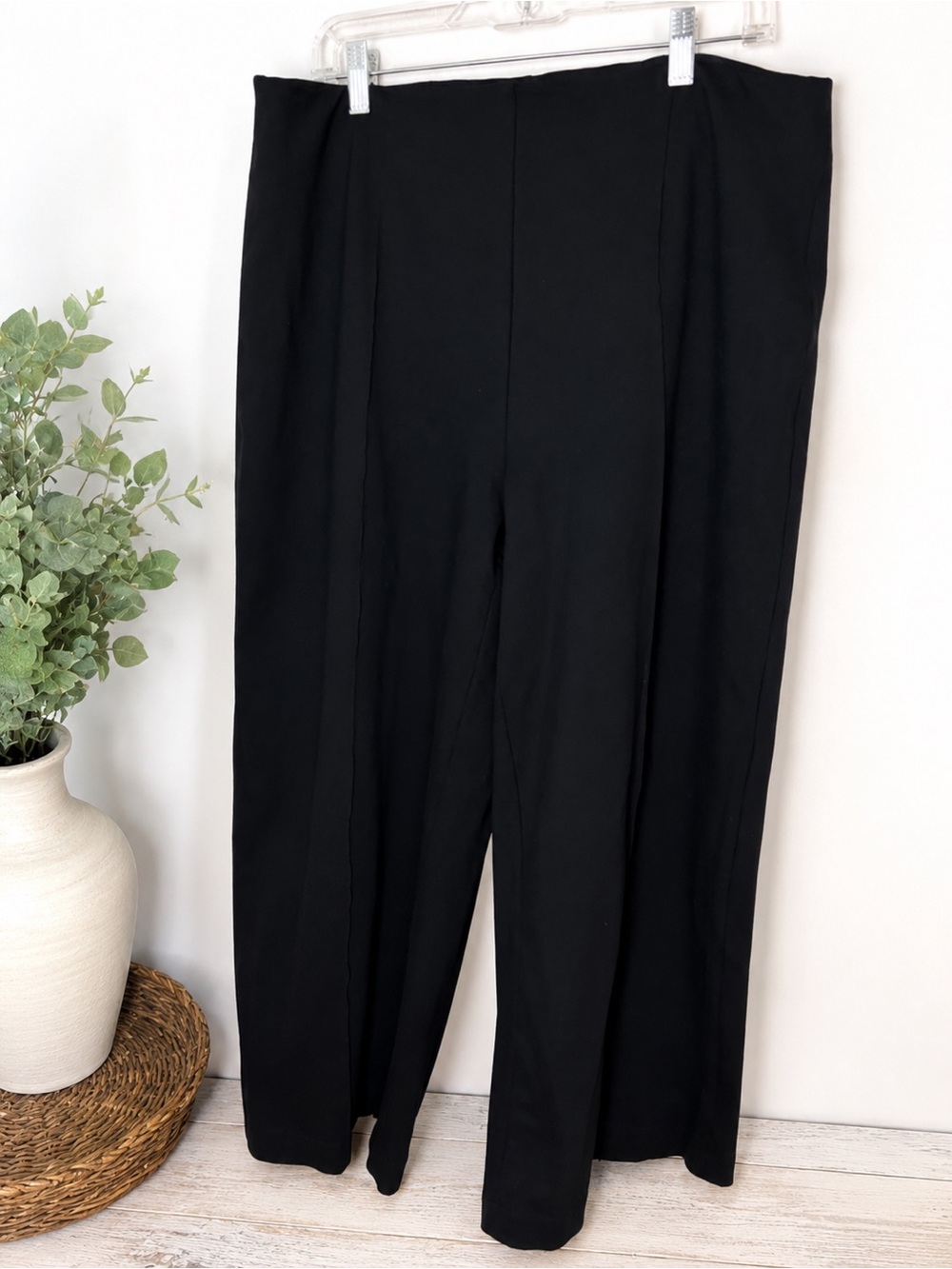 SPANX Black Pull On Capri Ankle Wide-Leg Pants